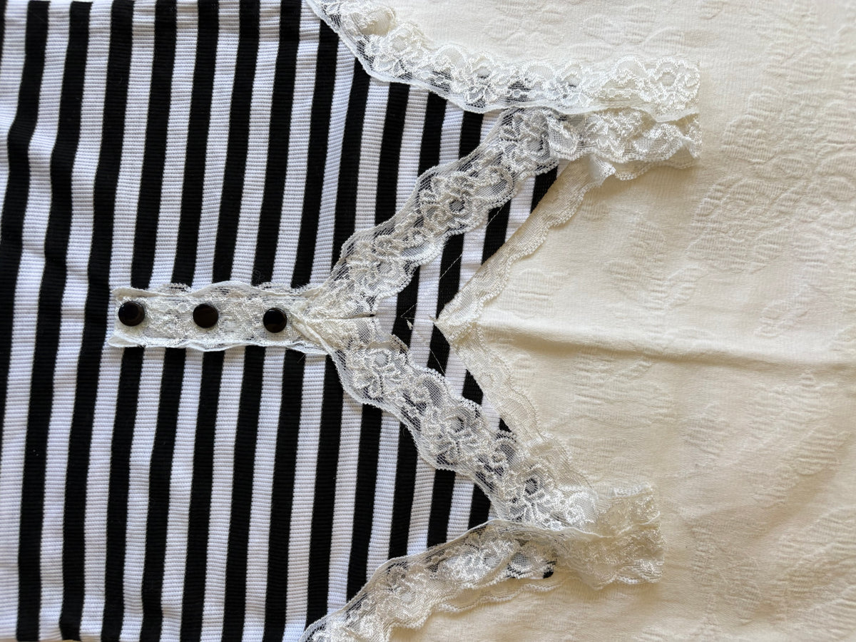 vintage 2000s y2k black white grunge stripe tank