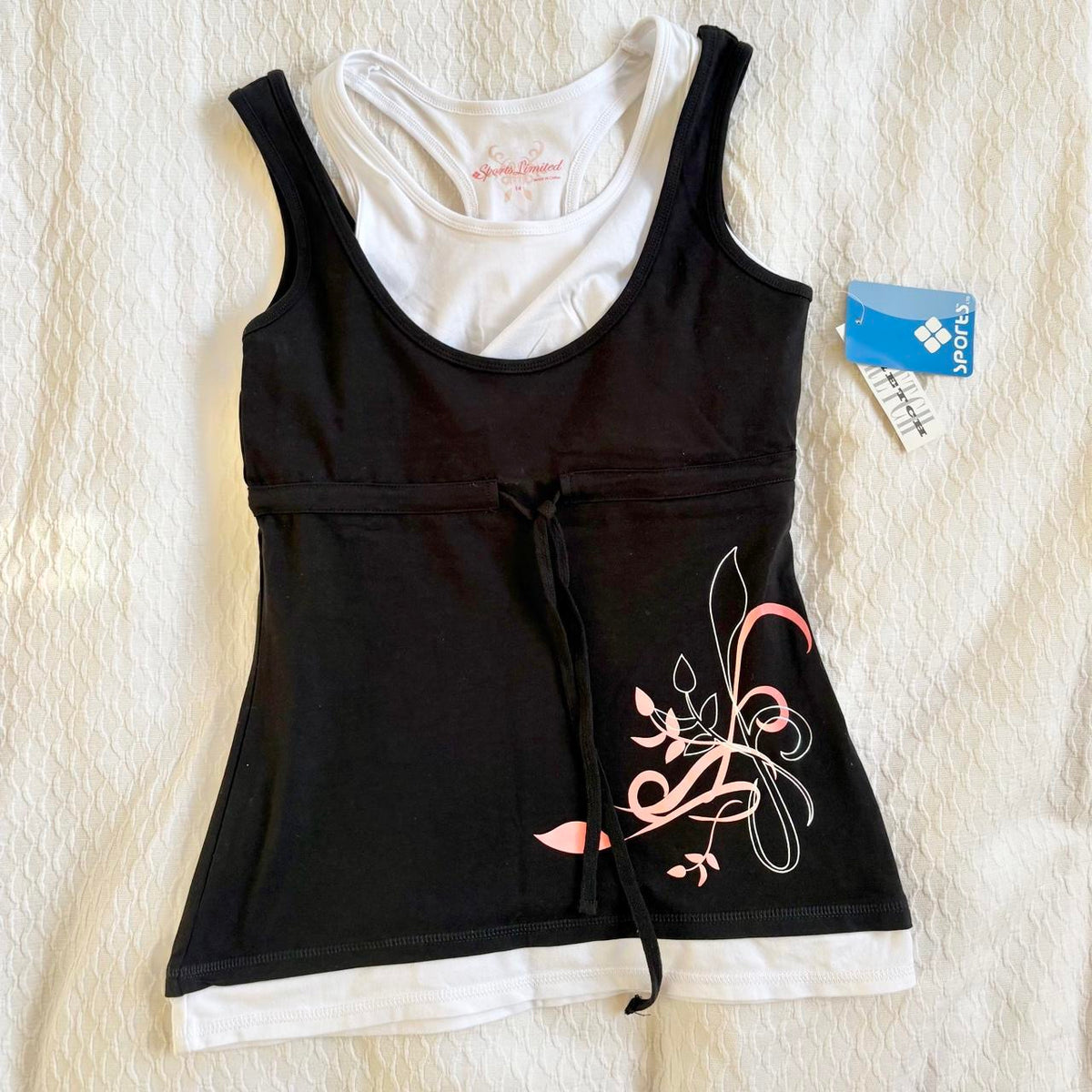 deadstock NWT 2000s y2k graphic activewear tank