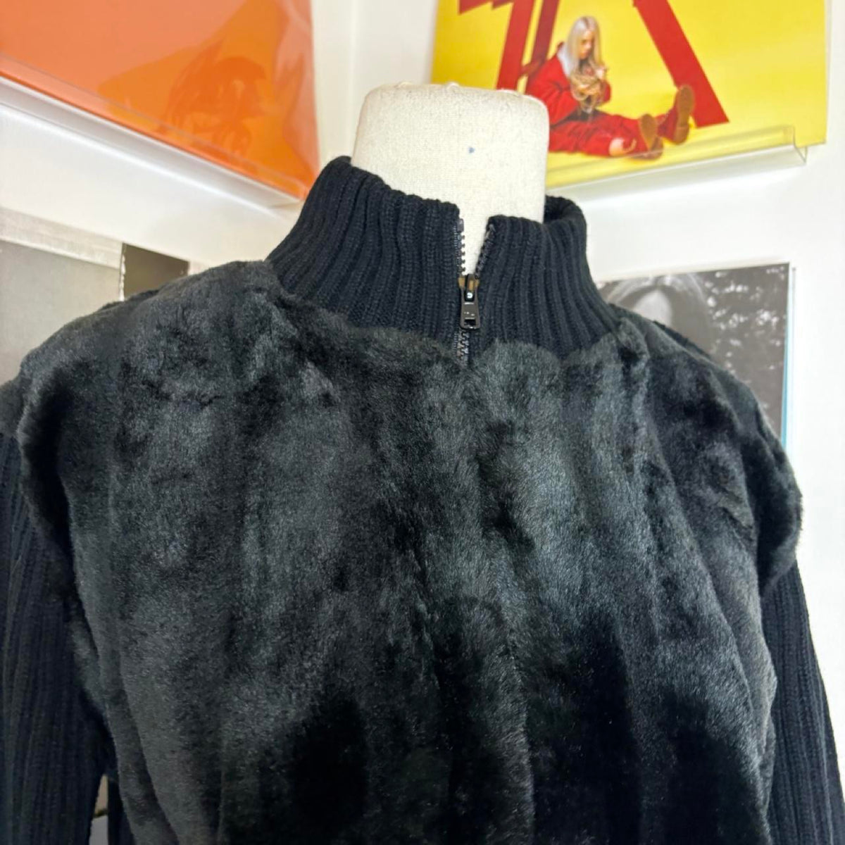 deadstock NWOT 2000s y2k black fur trim jacket