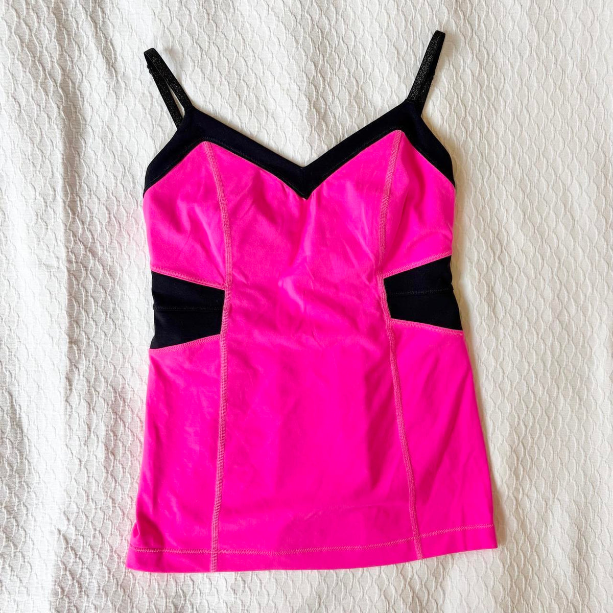 vintage 2000s y2k pink lululemon activewear tank