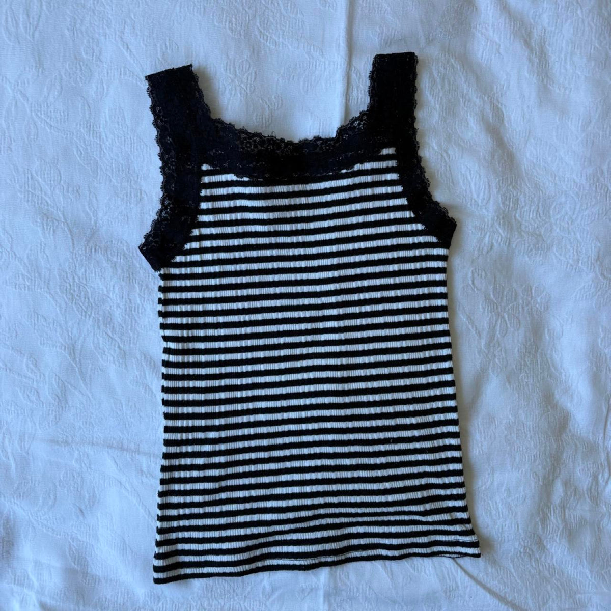 vintage 2000s y2k white black stripe knit tank