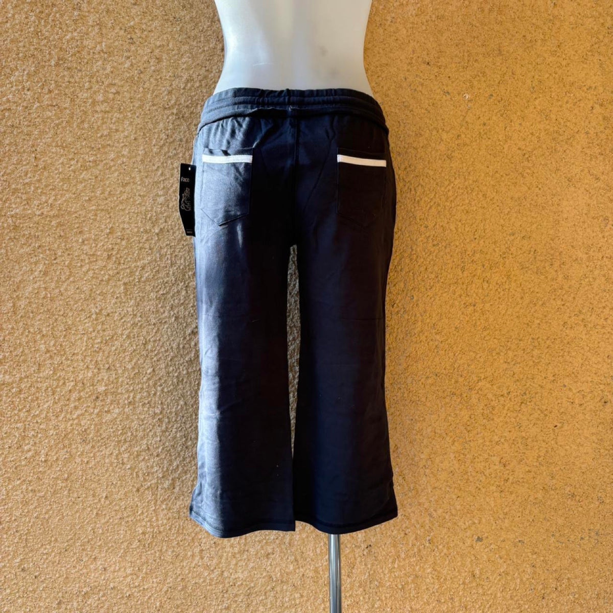 deadstock NWT 2000s y2k navy activewear face off capris