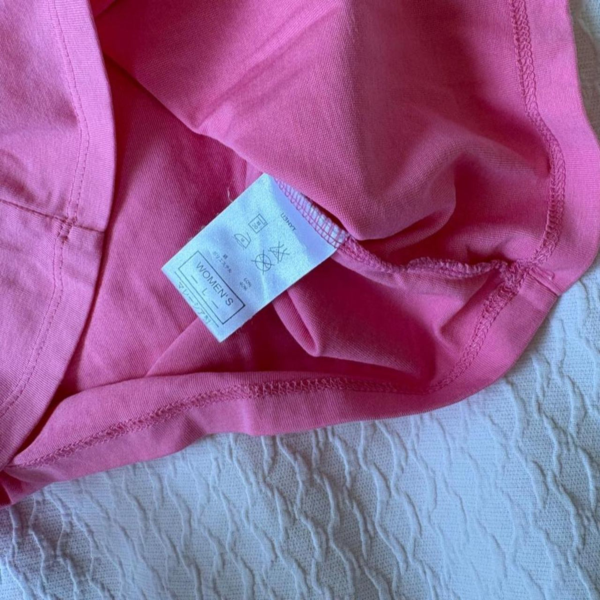 vintage 2000s y2k pink graphic activewear nike baby tee
