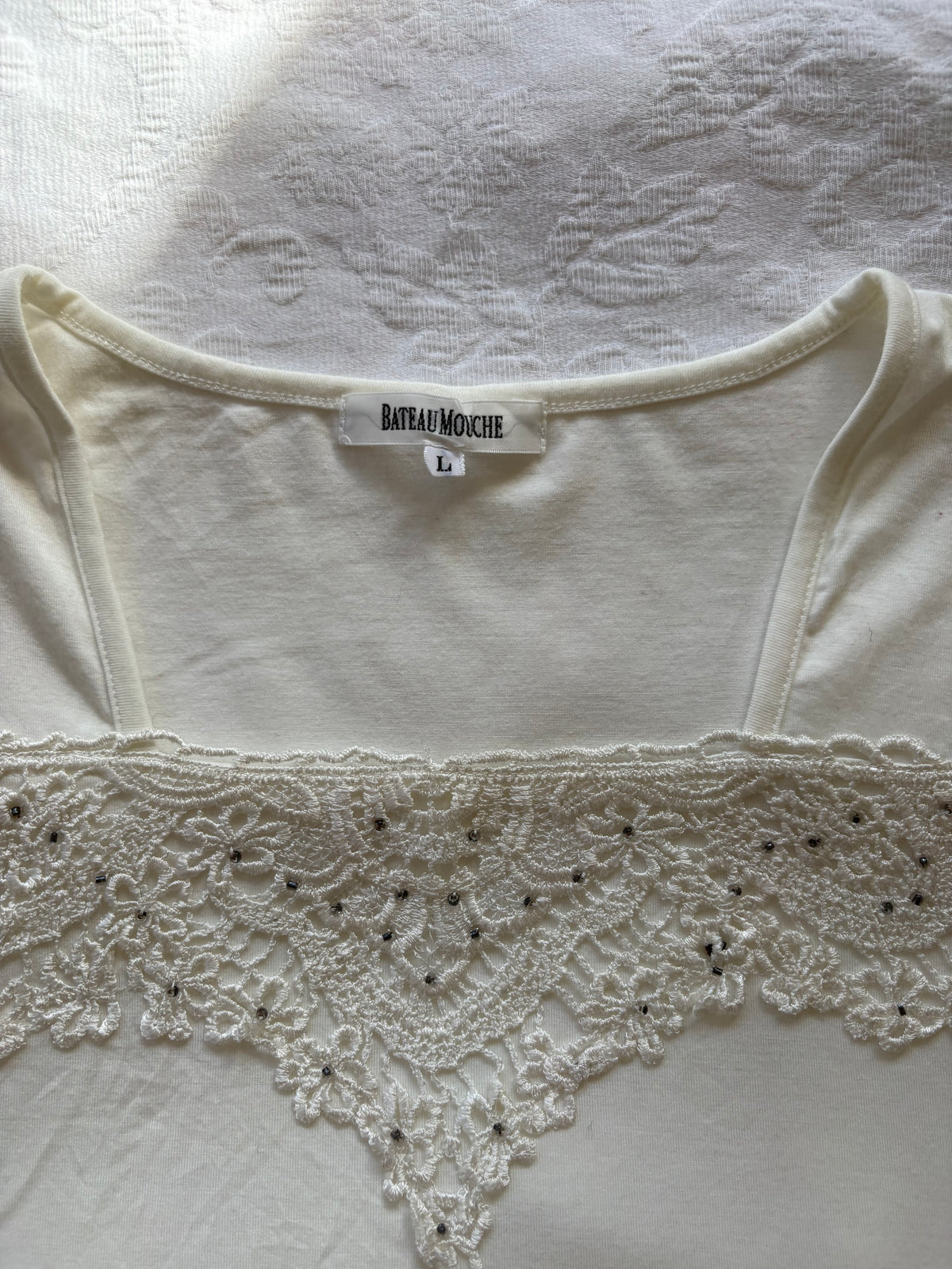 vintage 2000s y2k cream lace tank