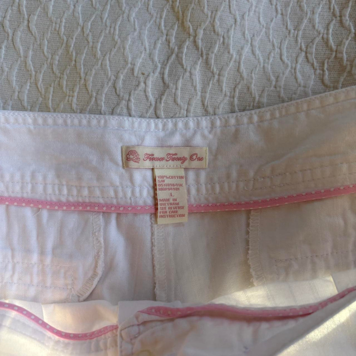 vintage 2000s y2k white shorts