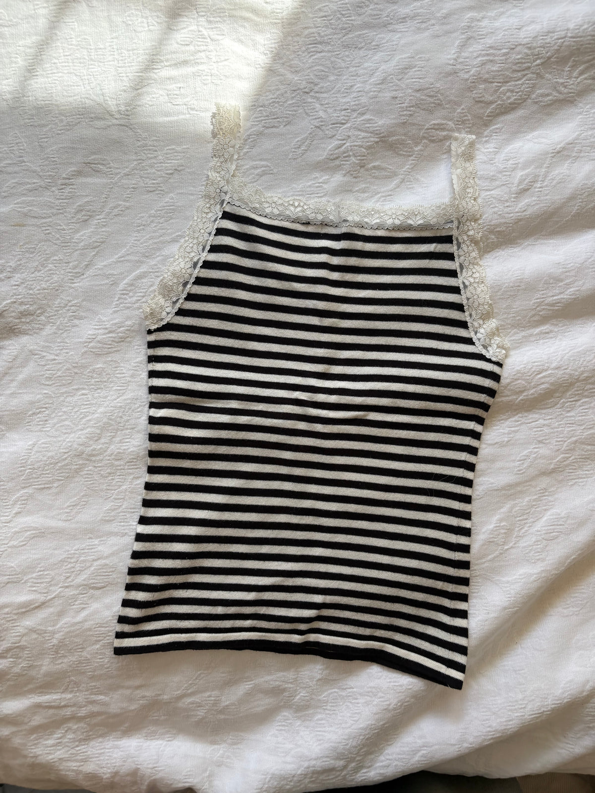 vintage 2000s y2k black white stripe tank