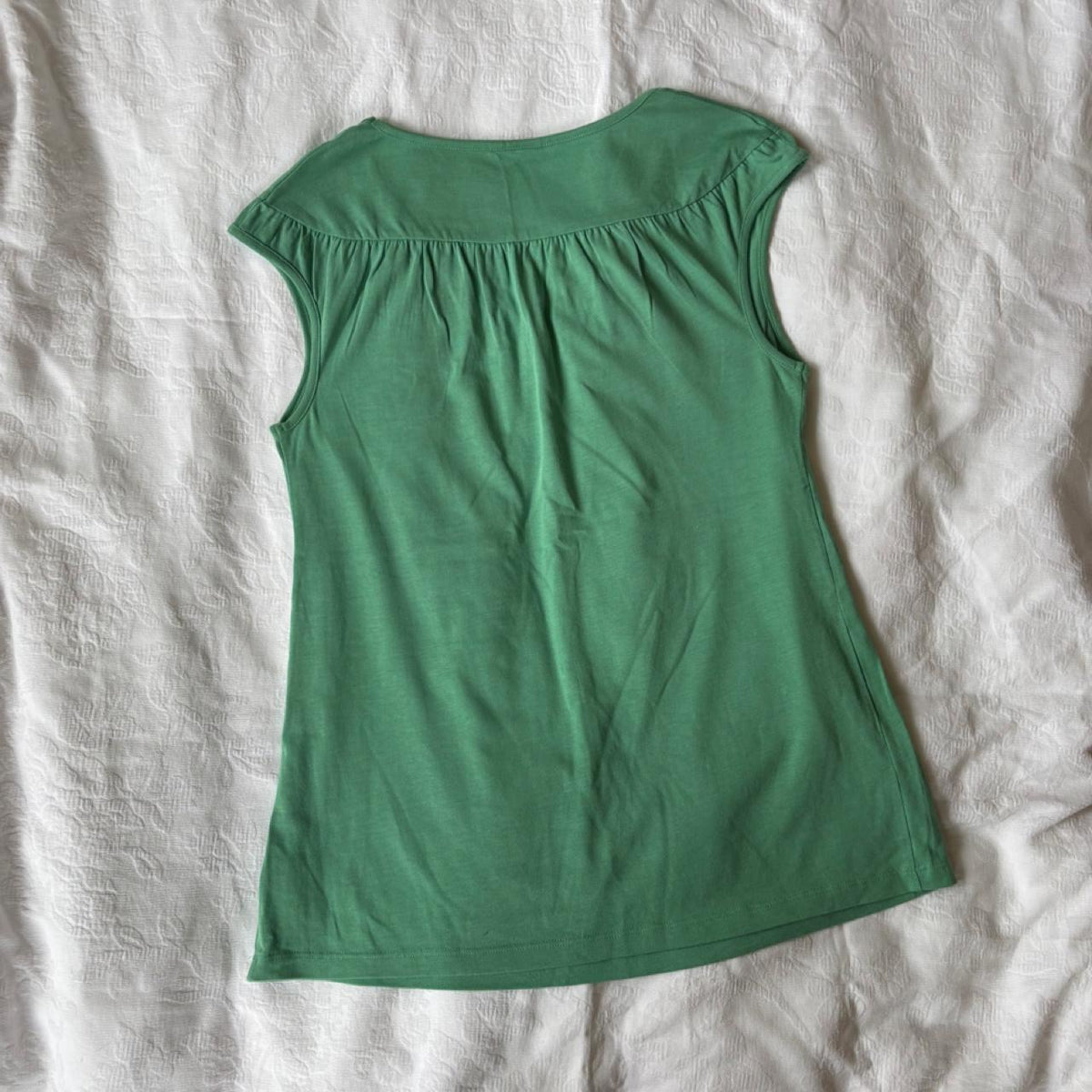 deadstock NWOT 2000s era green peasant top