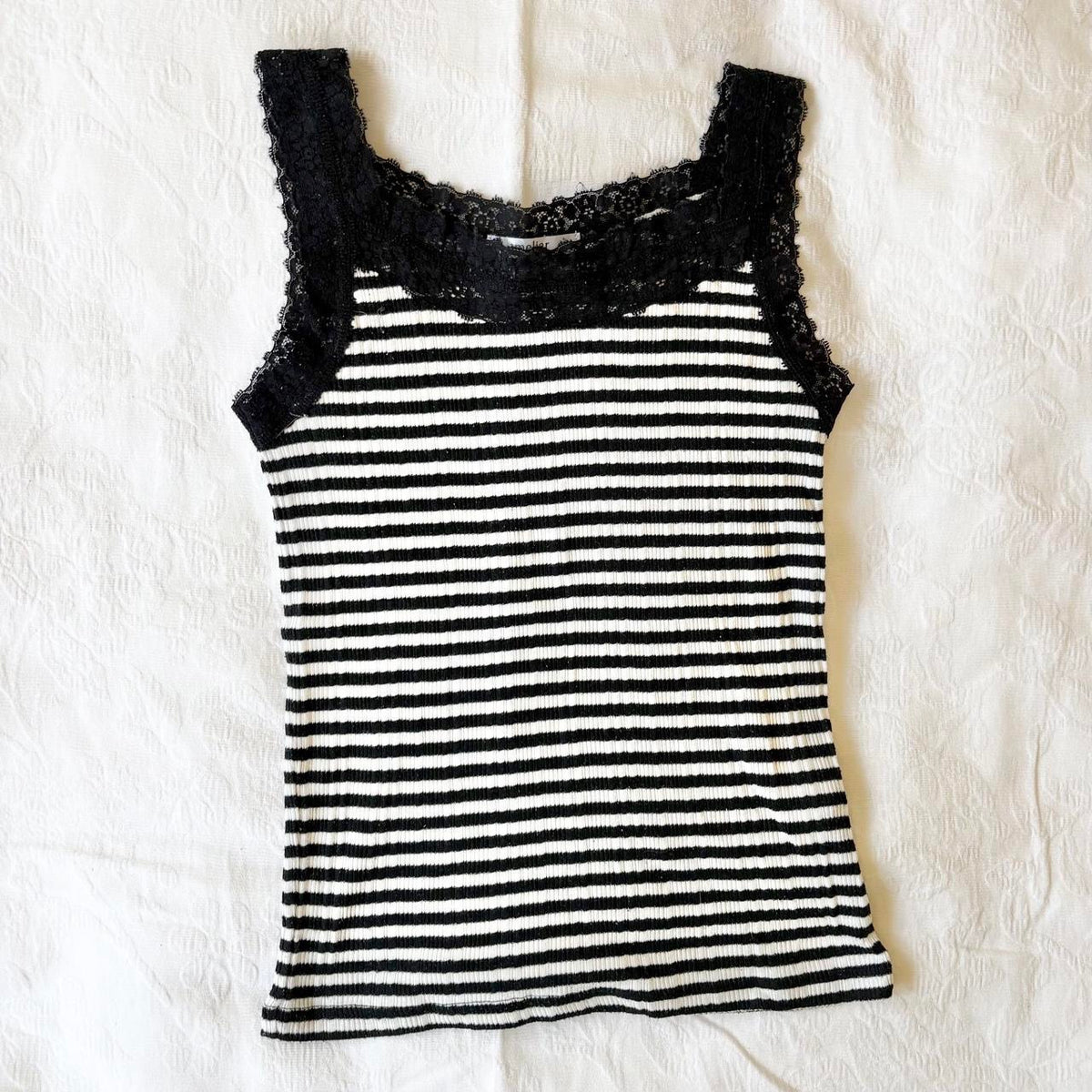 vintage 2000s y2k white black stripe knit tank