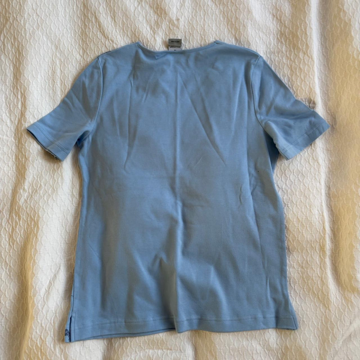 deadstock NWOT 2000s y2k blue graphic tee