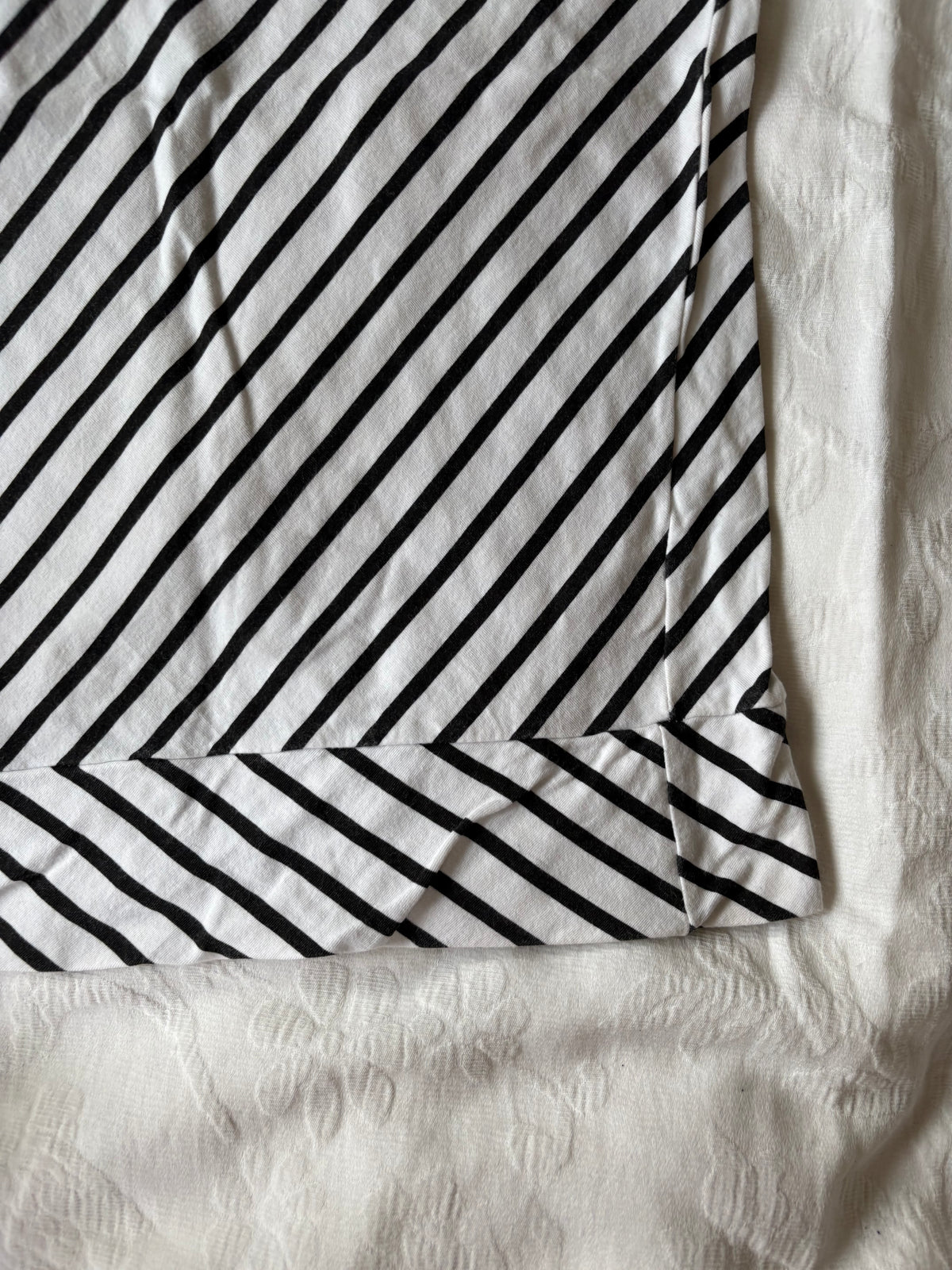vintage 2000s y2k white black stripe tank