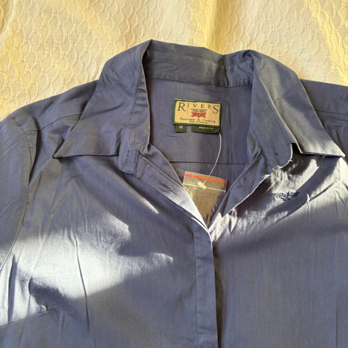 vintage 2000s era blue button up long sleeve shirt