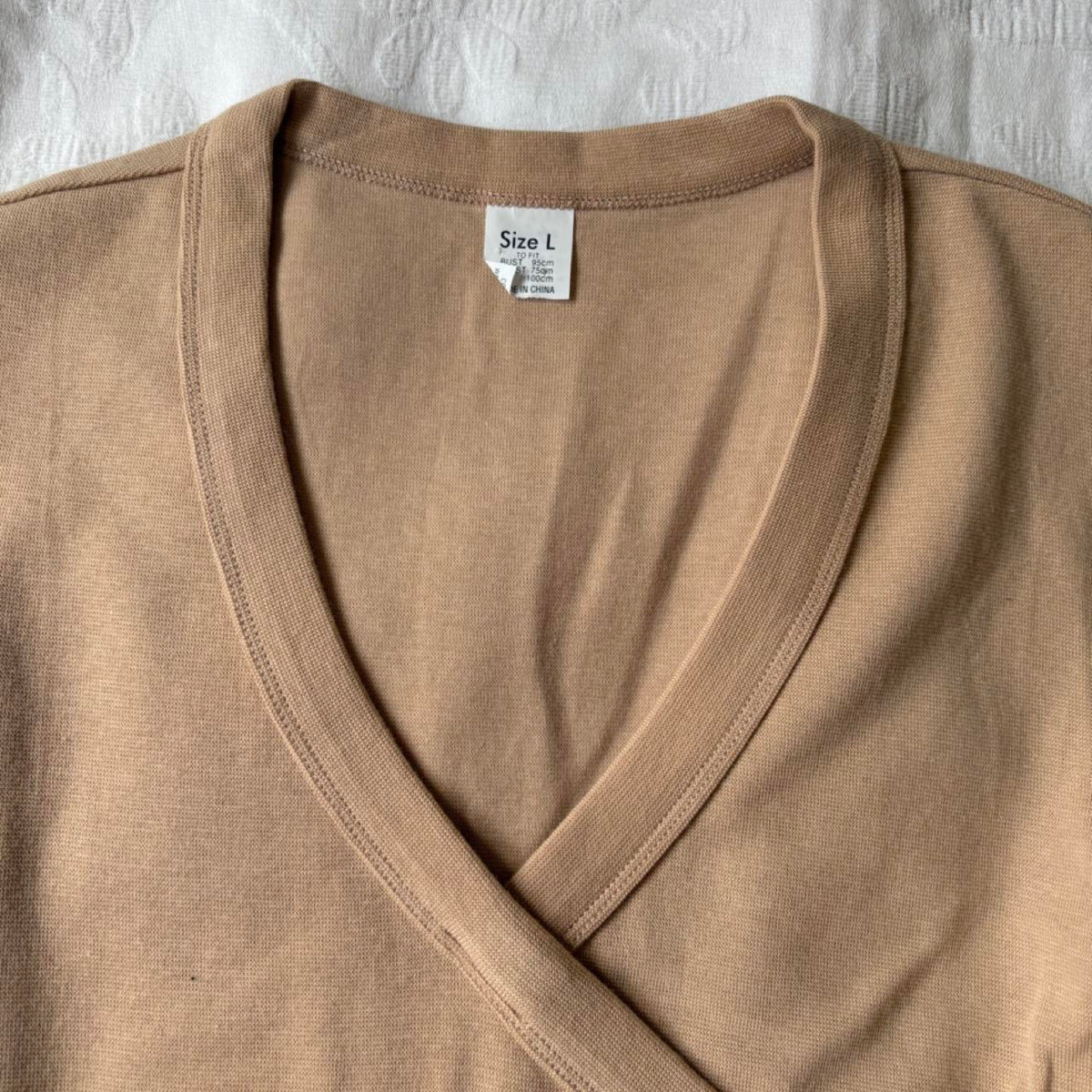 deadstock NWOT 2000s y2k tan 3/4 blouse