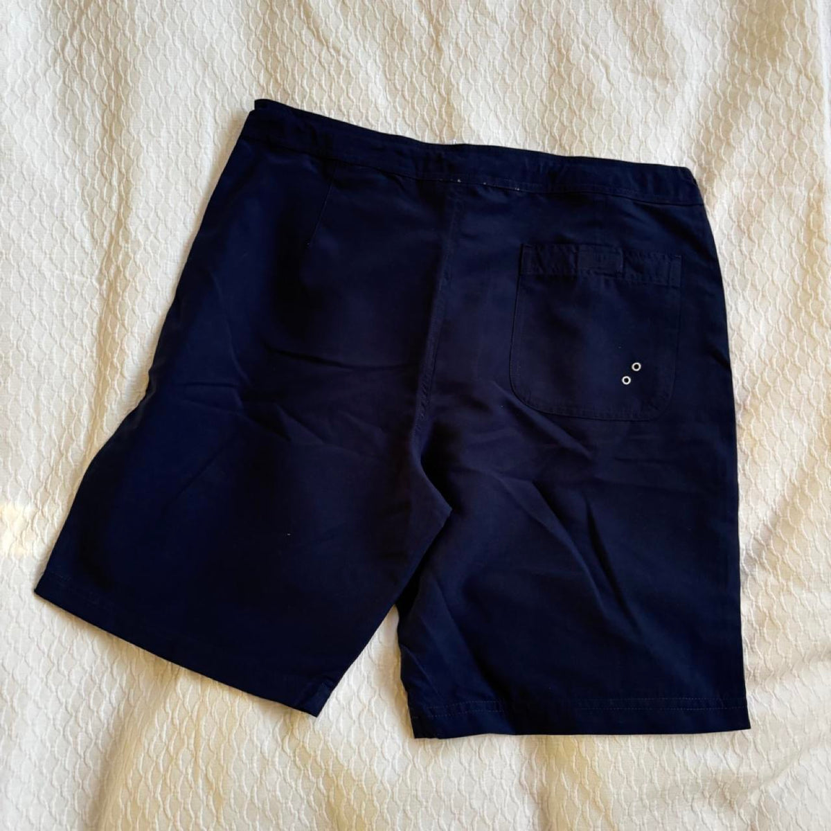 deadstock NWOT 2000s era navy board shorts