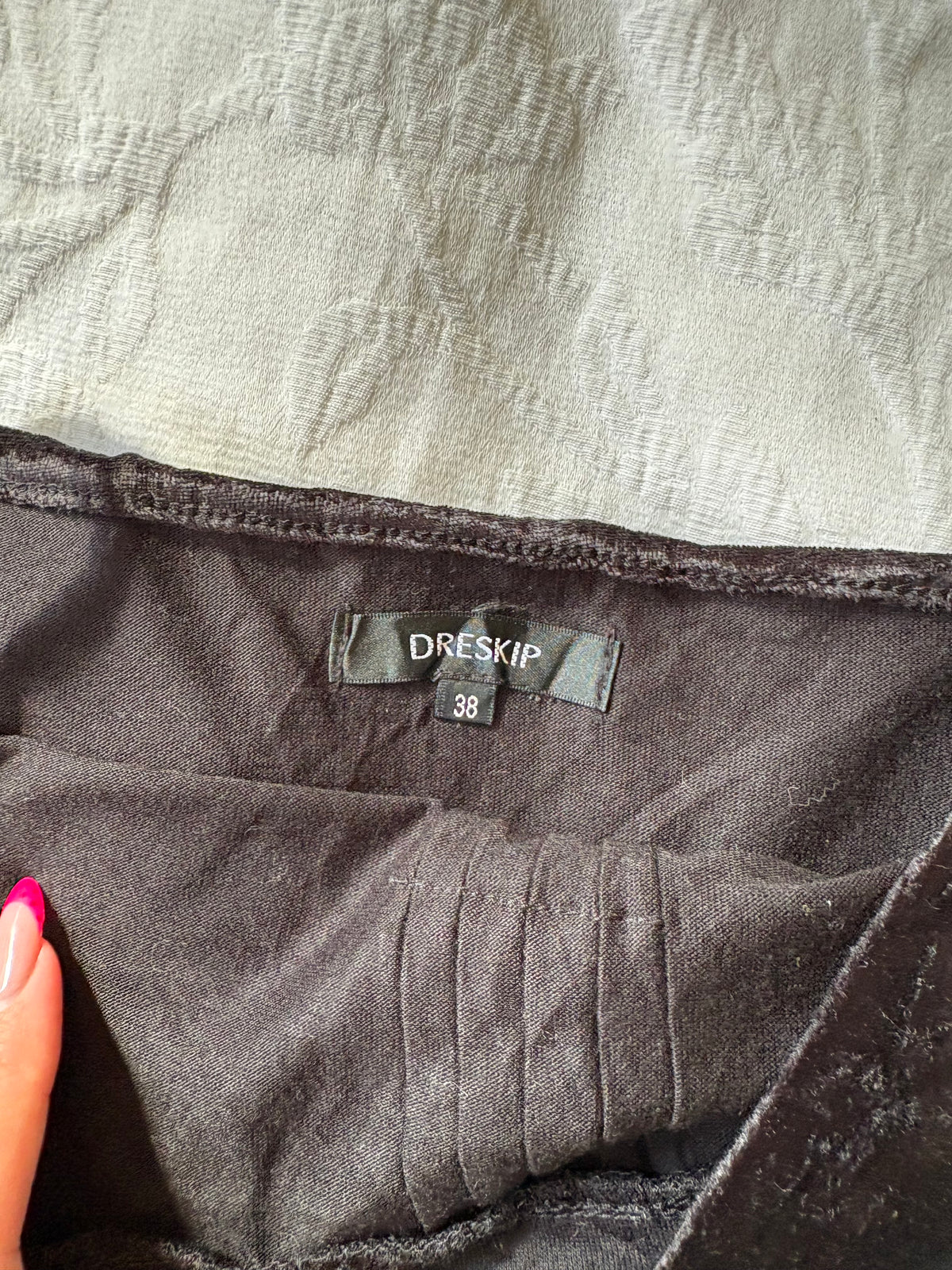 vintage 2000s y2k black cami