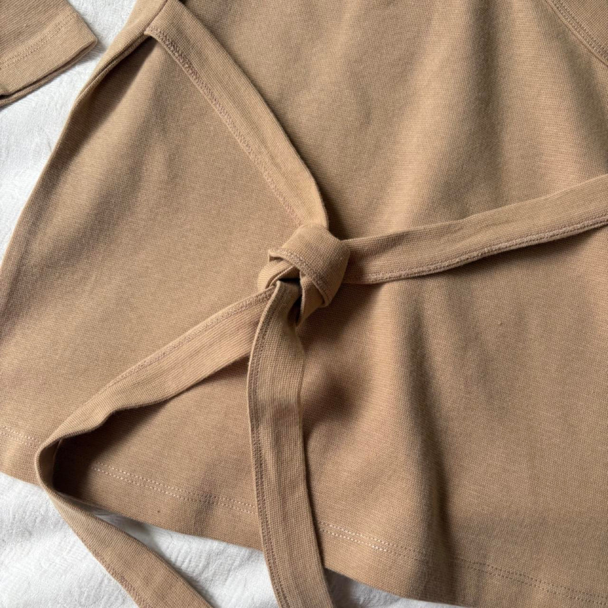 deadstock NWOT 2000s y2k tan 3/4 blouse