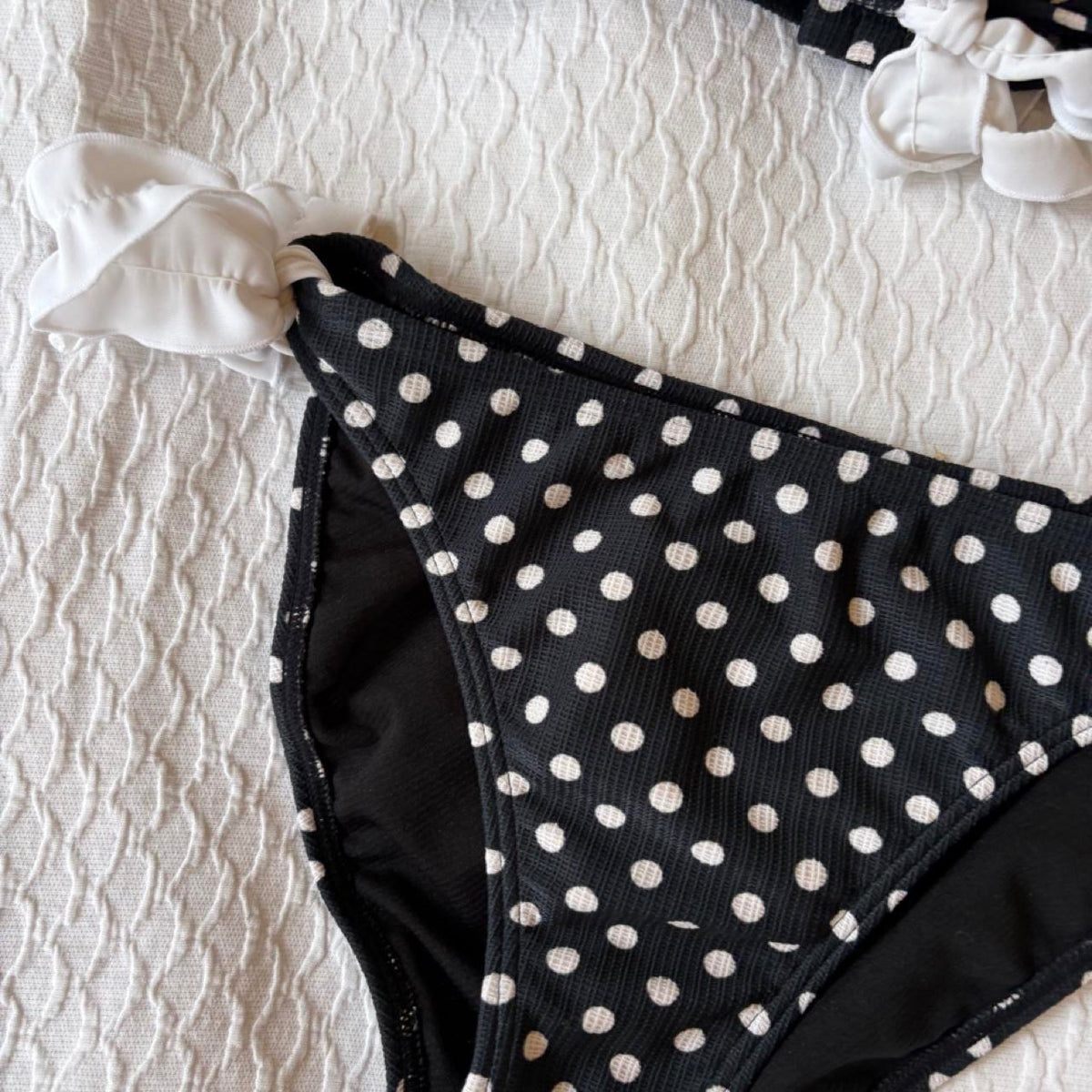 vintage 2000s y2k navy-black polka dot bikini set