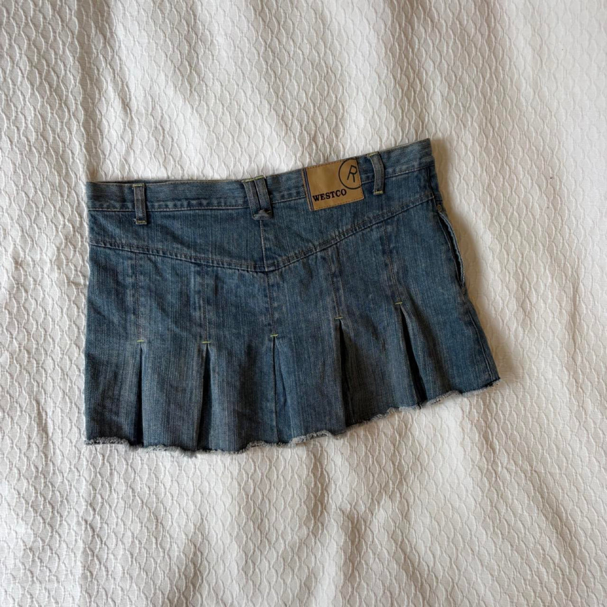 vintage 2000s y2k mini denim skirt