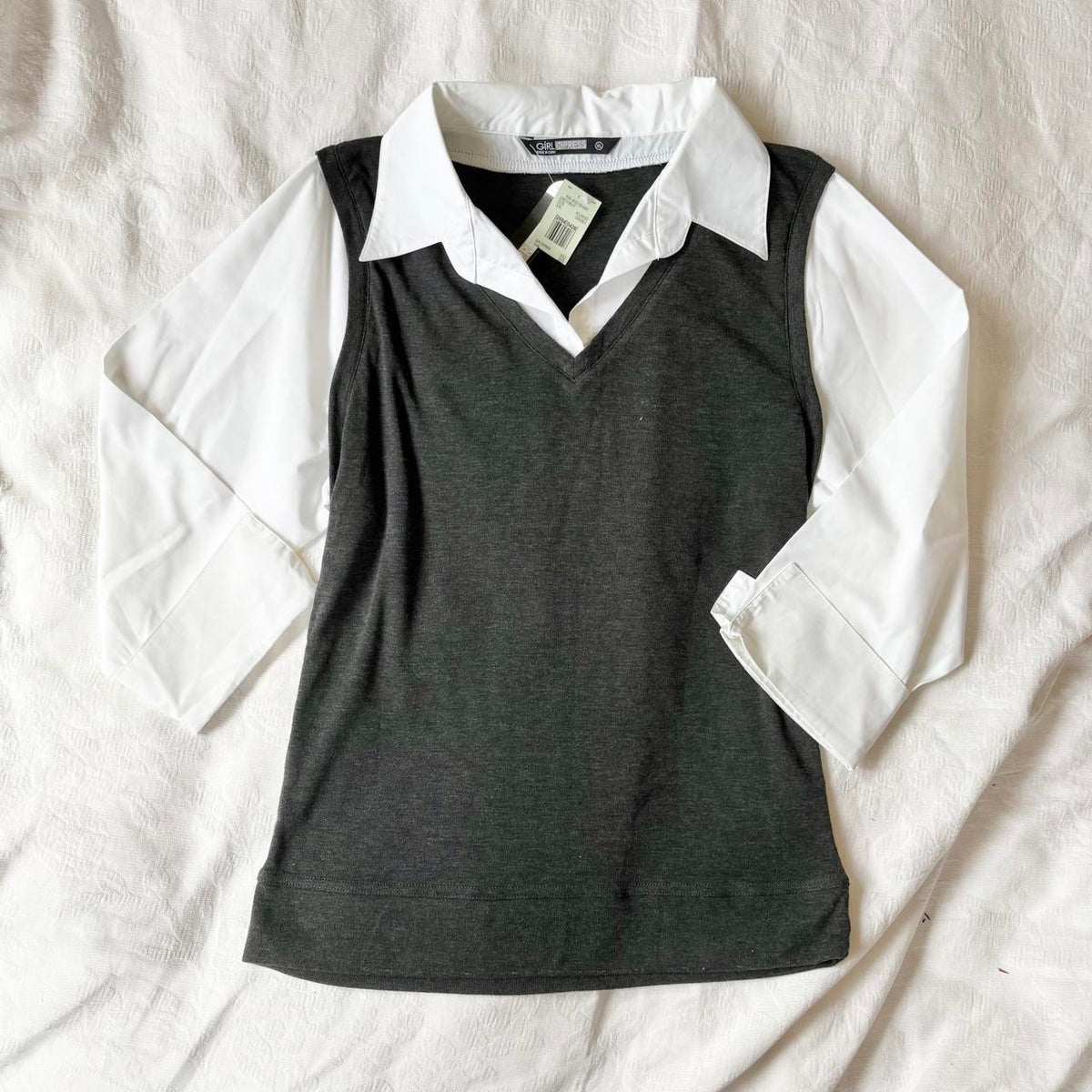 deadstock NWT 2000s era office siren 3/4 sleeve shirt