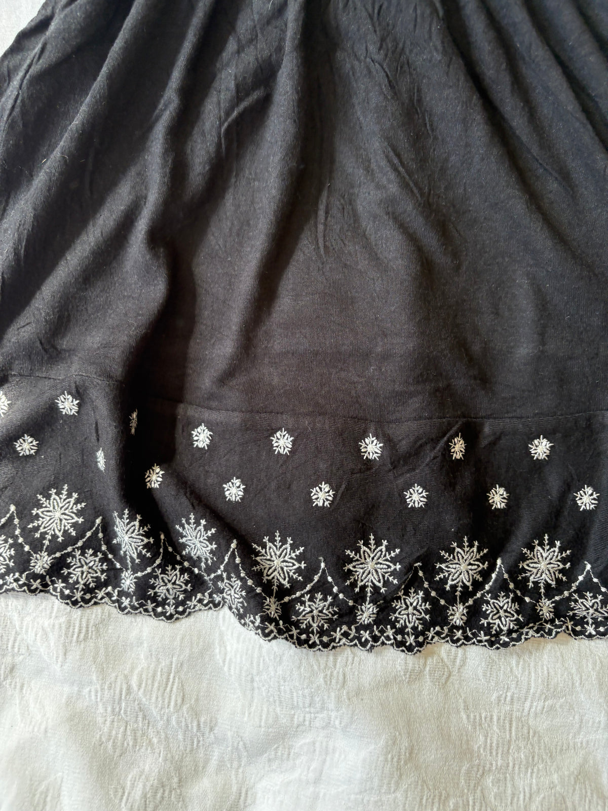 vintage 2000s y2k black flowy cami