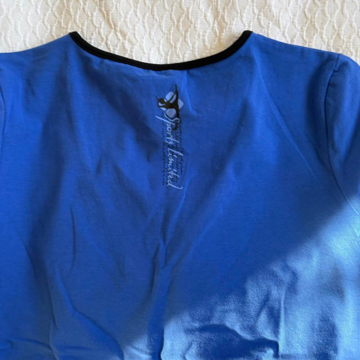 deadstock NWOT 2000s y2k blue graphic activewear tee