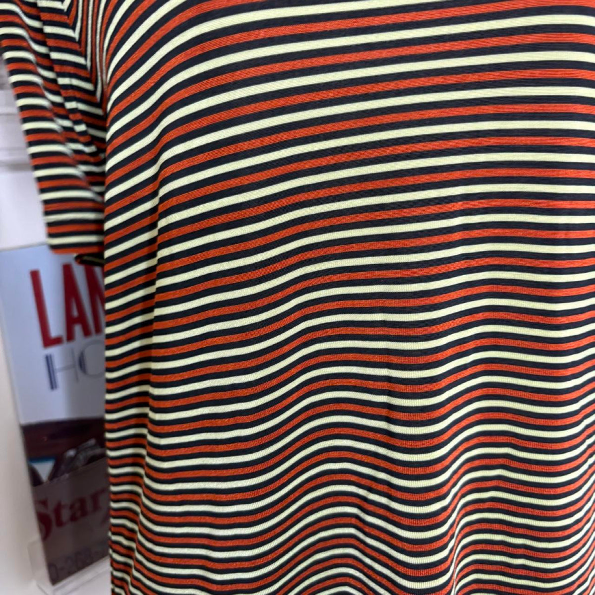 deadstock NWOT 90d red green black stripe tee