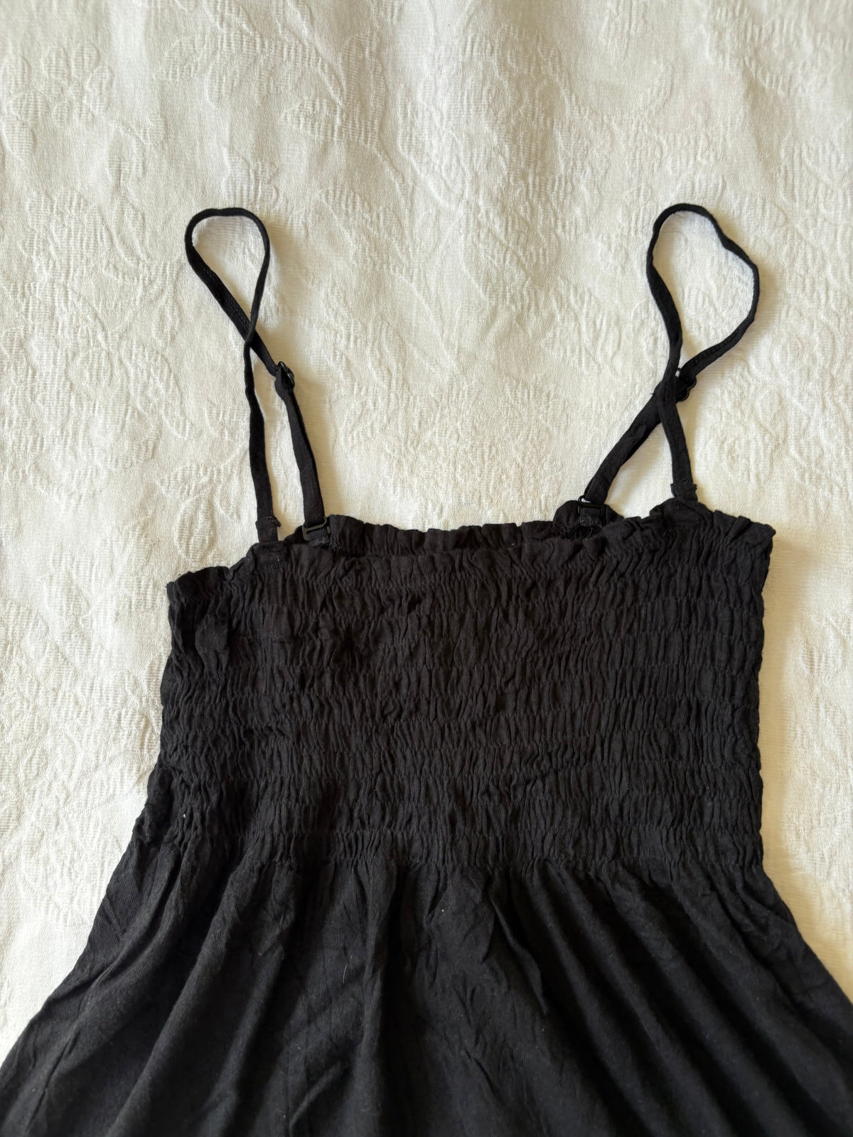 vintage 2000s y2k black flowy cami