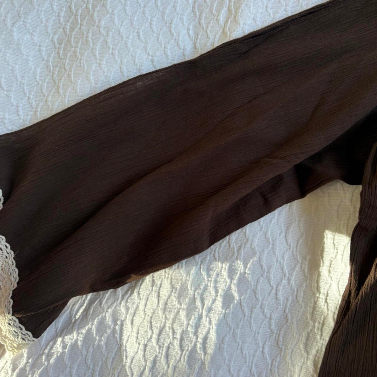 vintage 2000s y2k brown peasant blouse