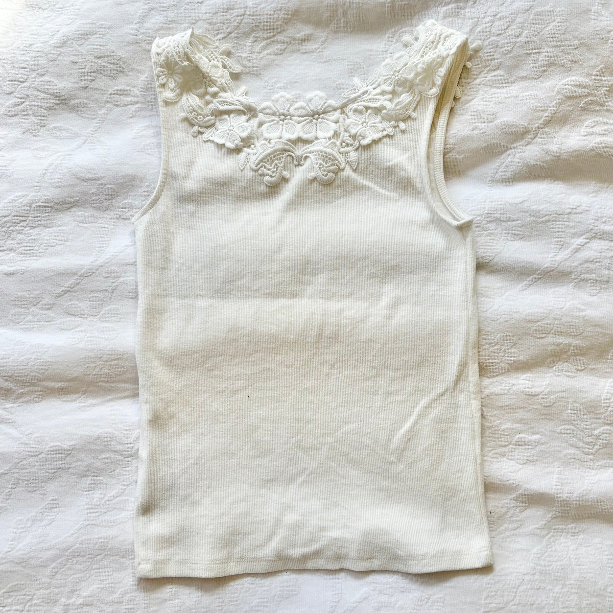 vintage 2000s y2k white tank