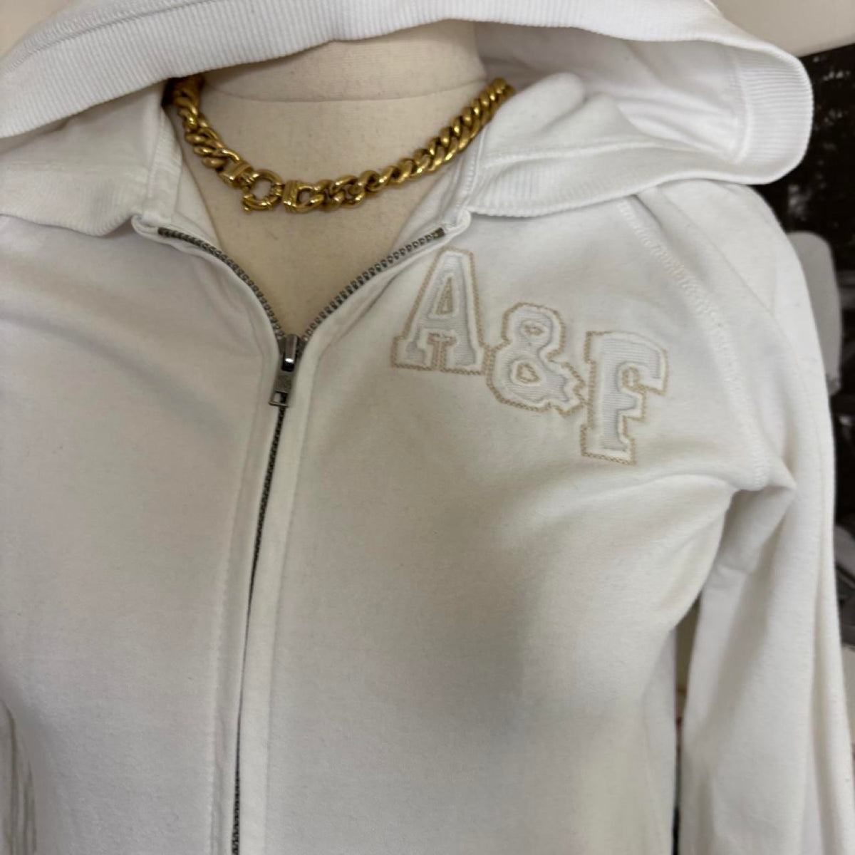 vintage 2000s y2k abercrombie and fitch white zip up jacket