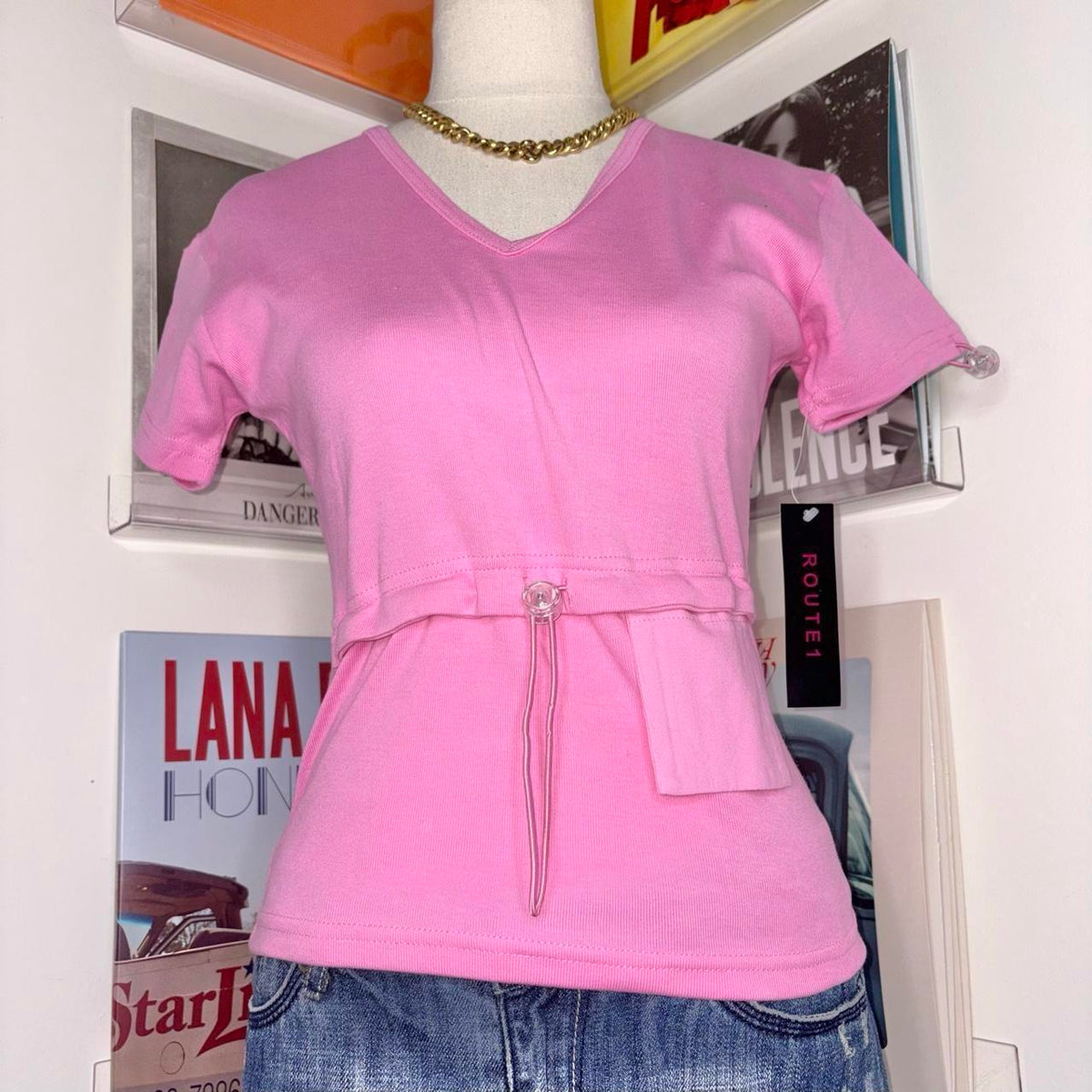 deadstock NWT 2000s y2k pink activewear toggle baby tee