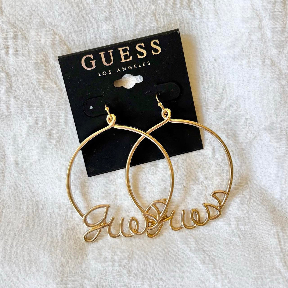 deadstock NWT 2000s y2k gold tone guess hoop earrings