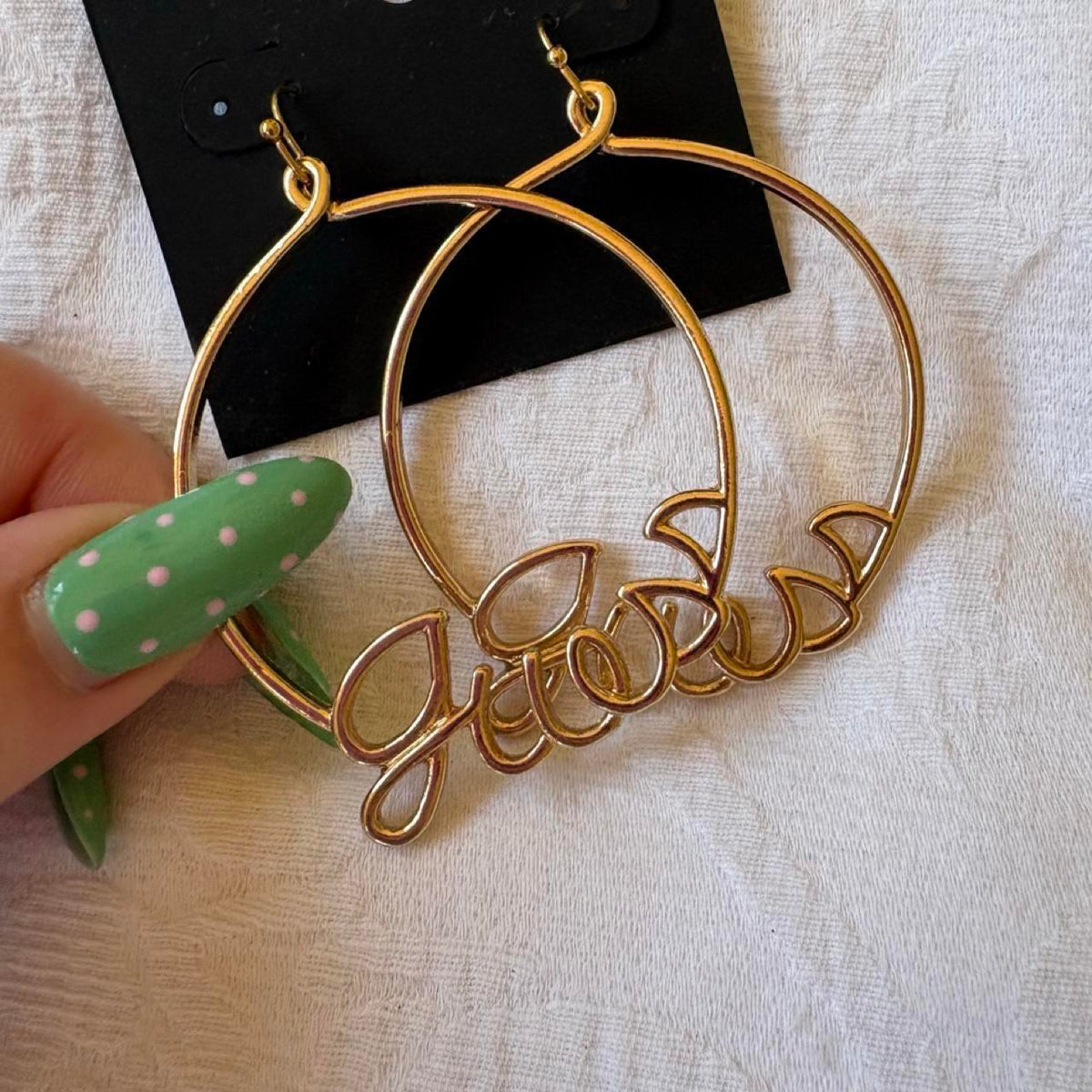 deadstock NWT 2000s y2k gold tone guess hoop earrings