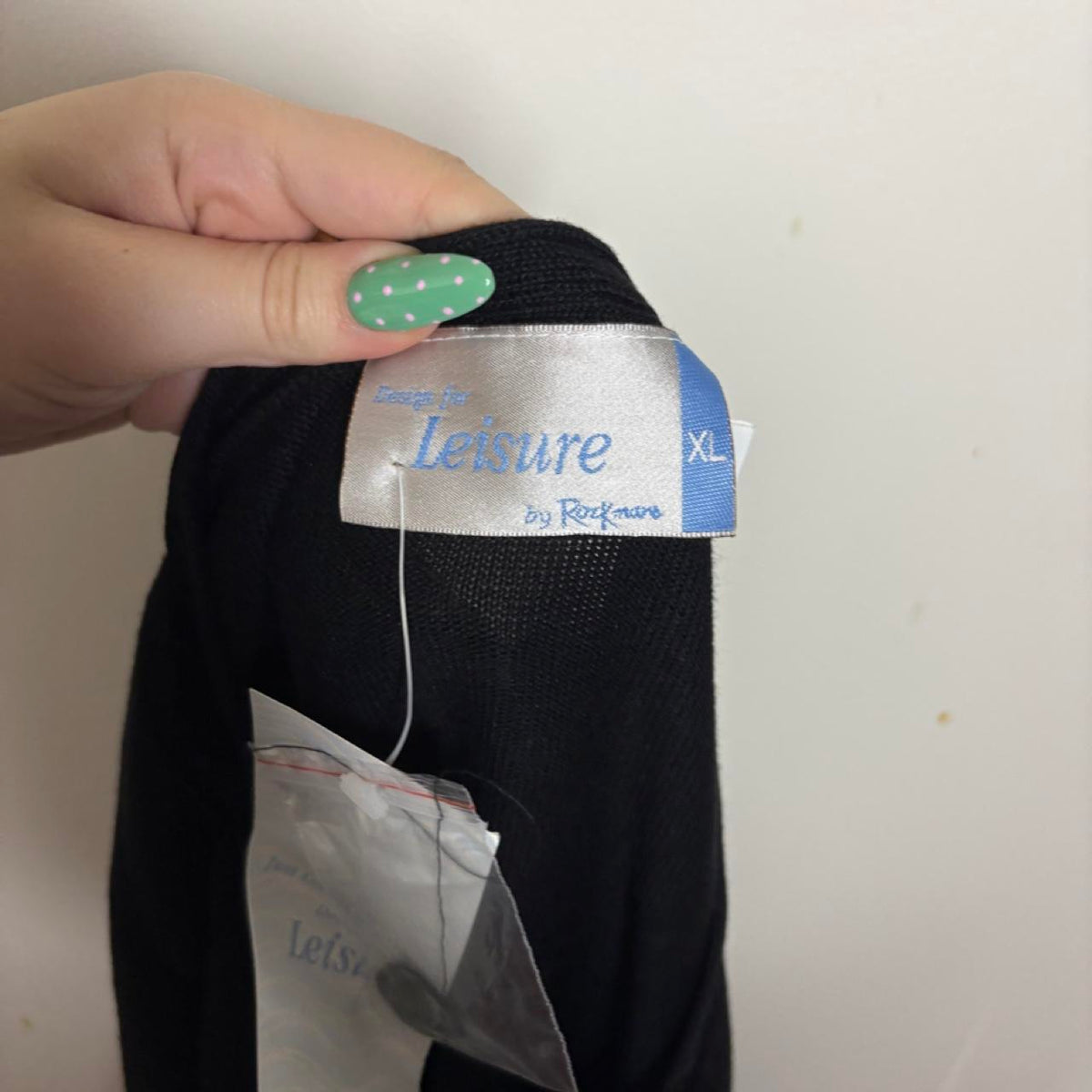 deadstock NWT 90s black button up long sleeve cardigan